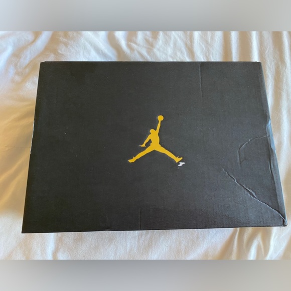 Air Jordan 1 Mid 'Black Gym Red' 554724-122 - Picture 12 of 12